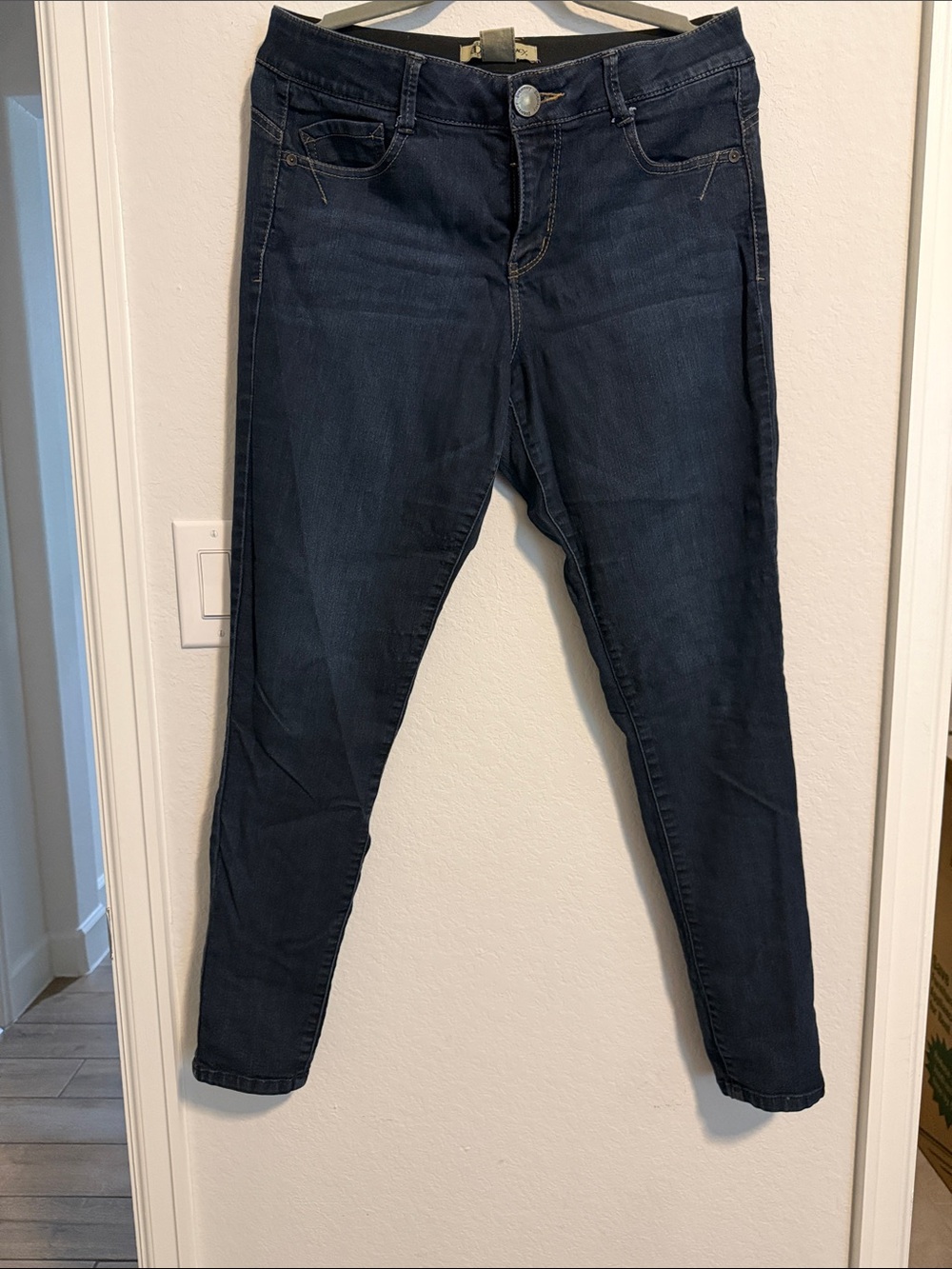 Democracy Women's Dark Blue Stretch Skinny Jeans